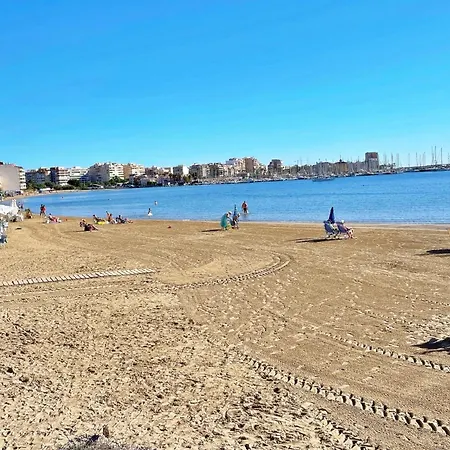 Naufragos - Close To The In * Torrevieja